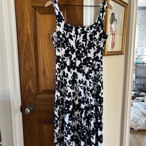 Loft Black & White Floral Sleeveless Maxi Dress Size 4